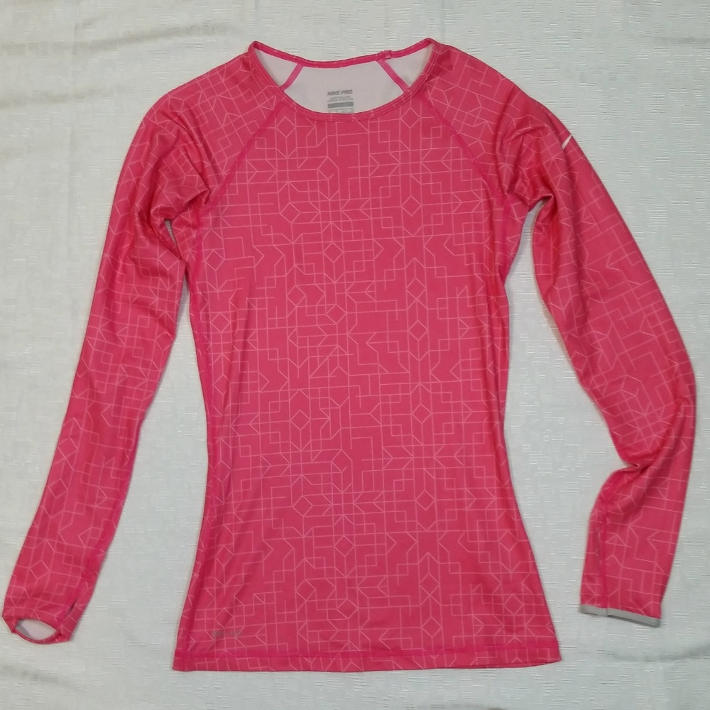 <3 NIKE PRO Women's Size XS Dri-fit Blouse Top